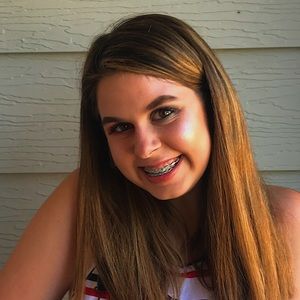 Meet your Posher, Evelyn